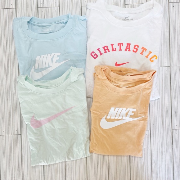 Nike Tee Bundle - Picture 1 of 5
